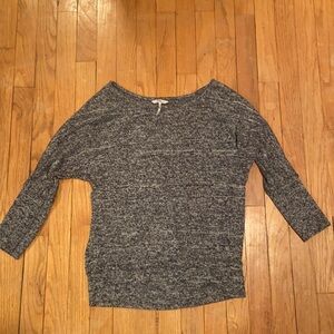 Kirra top in size Large